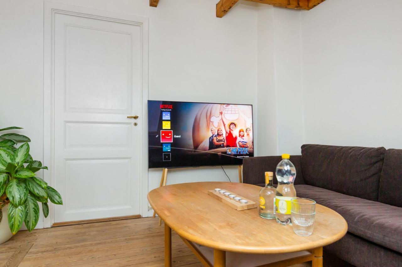 Come Stay In Penthouse With Room For 2-People Орхус Экстерьер фото